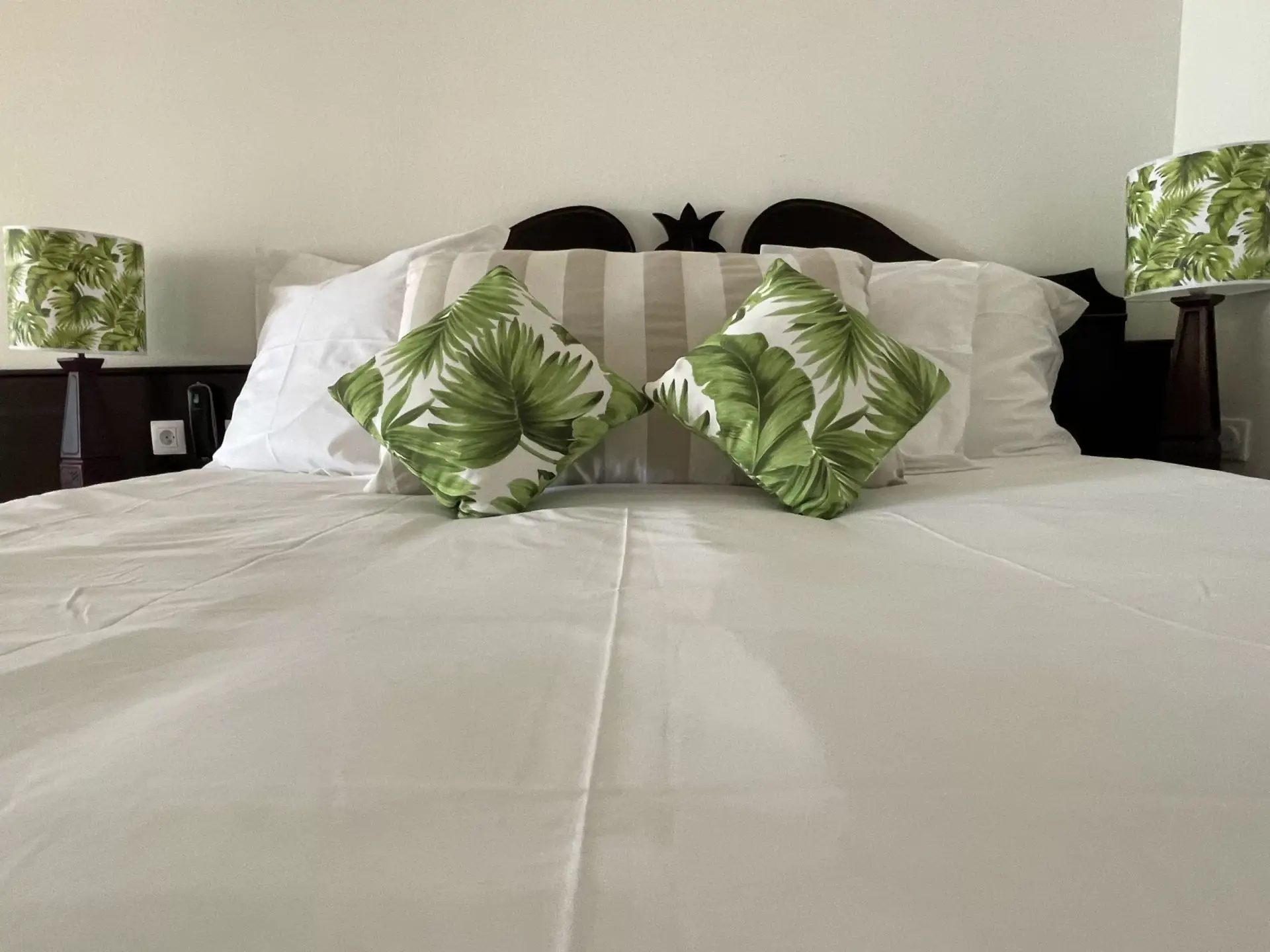 Aouara 1318 - Lit King Size 180 cm